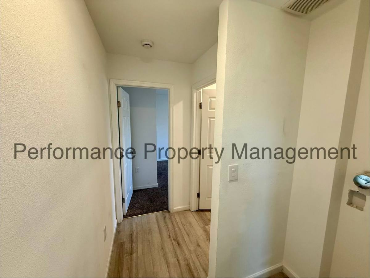 Apartment for rent at 1417 Oregon St, Bakersfield, CA 93305