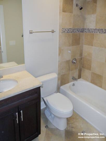 Apartment for rent at 2847 N Southport Ave #2, Chicago, IL 60657