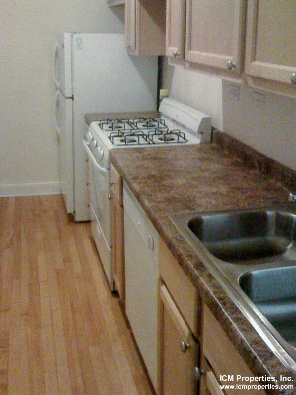 Apartment for rent at 2200 W Foster Ave #1, Chicago, IL 60625