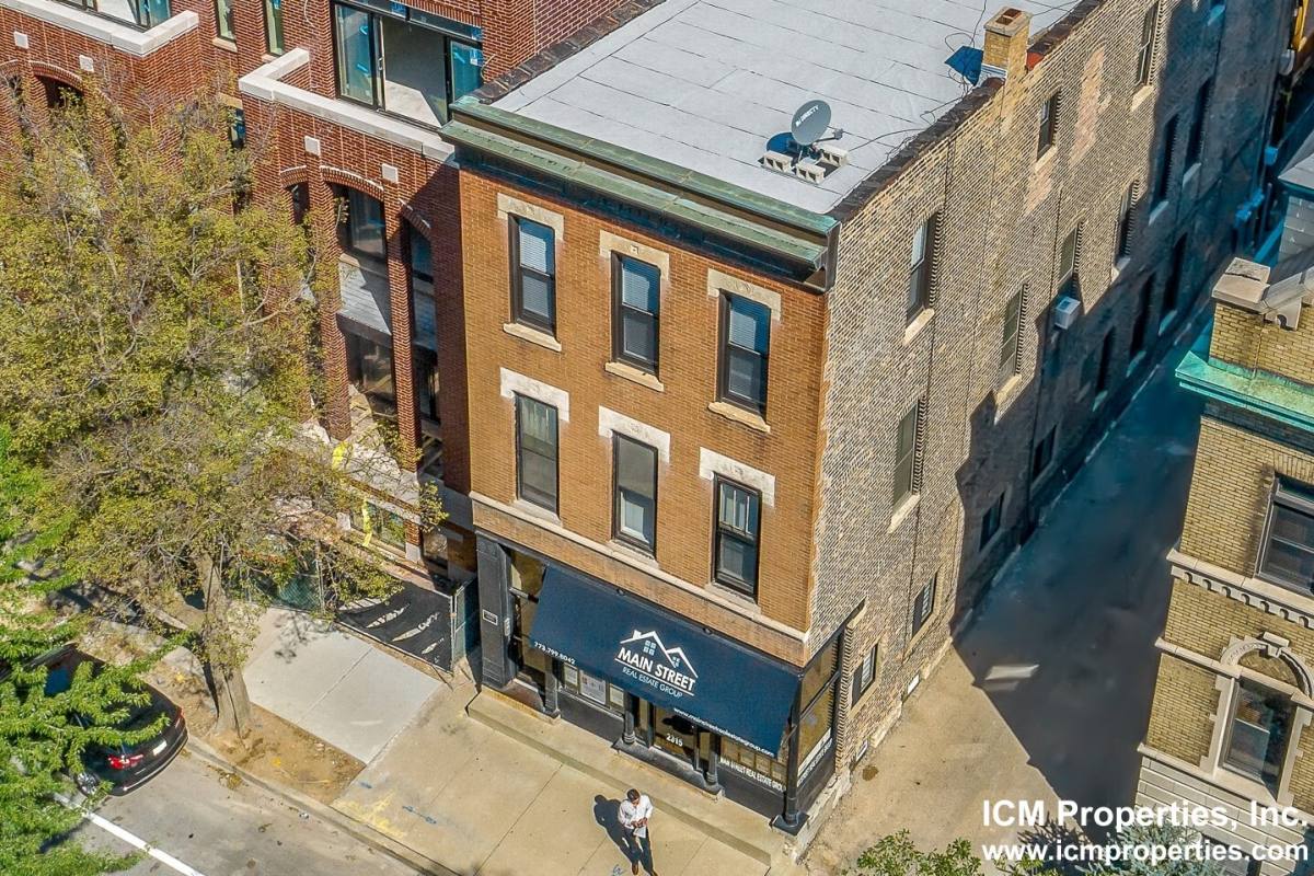 Apartment for rent at 2315 N Southport Ave #3F, Chicago, IL 60614