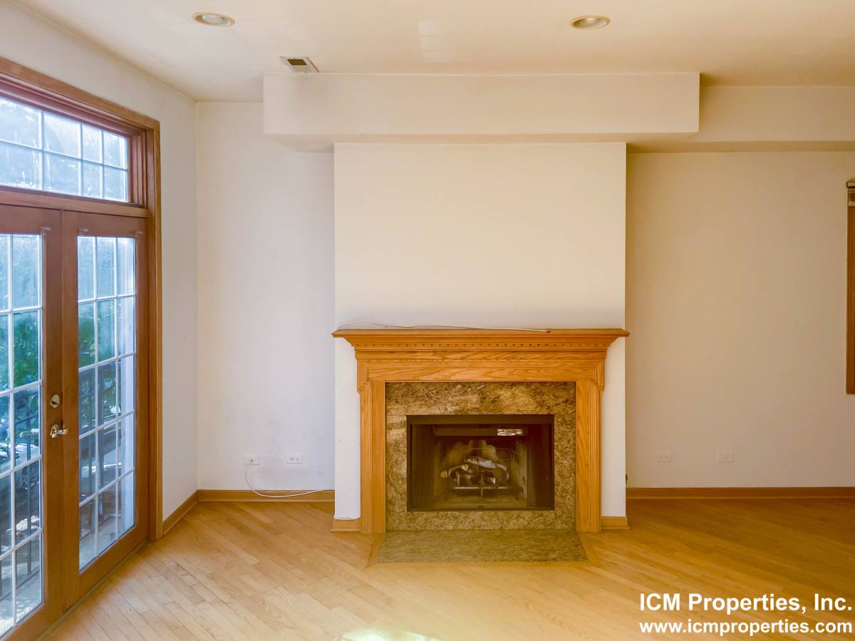 Apartment for rent at 2714 N Wayne Ave #2, Chicago, IL 60614