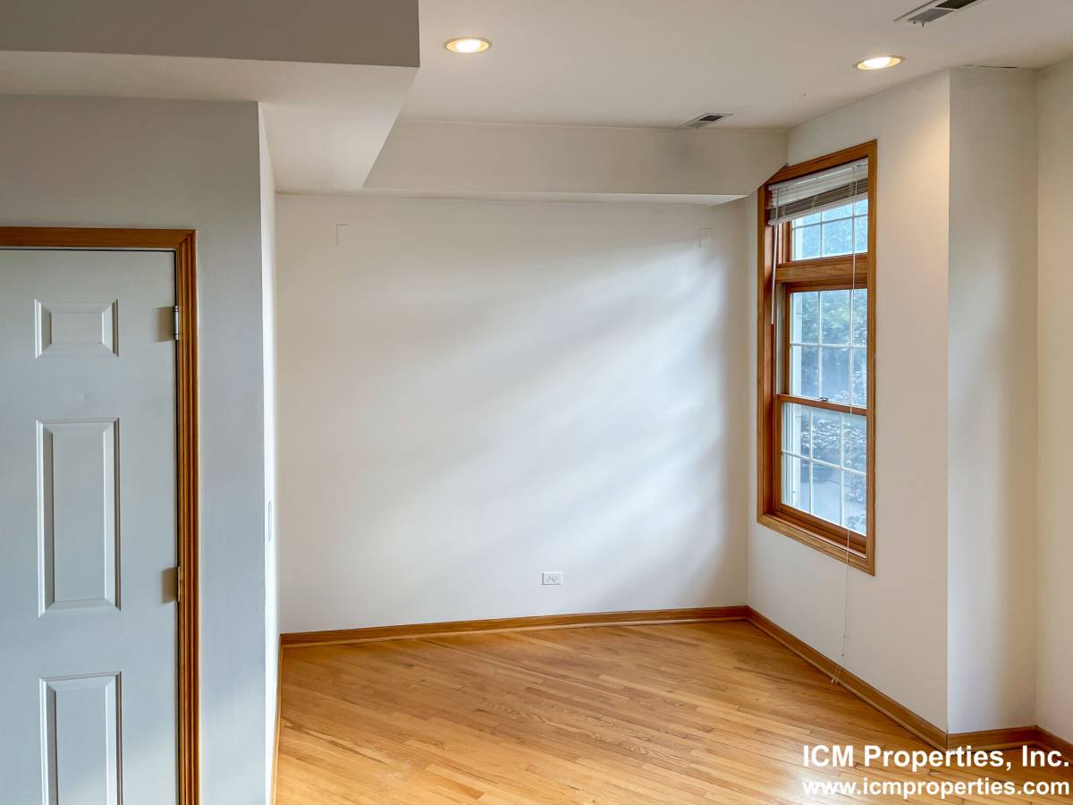 Apartment for rent at 2714 N Wayne Ave #2, Chicago, IL 60614