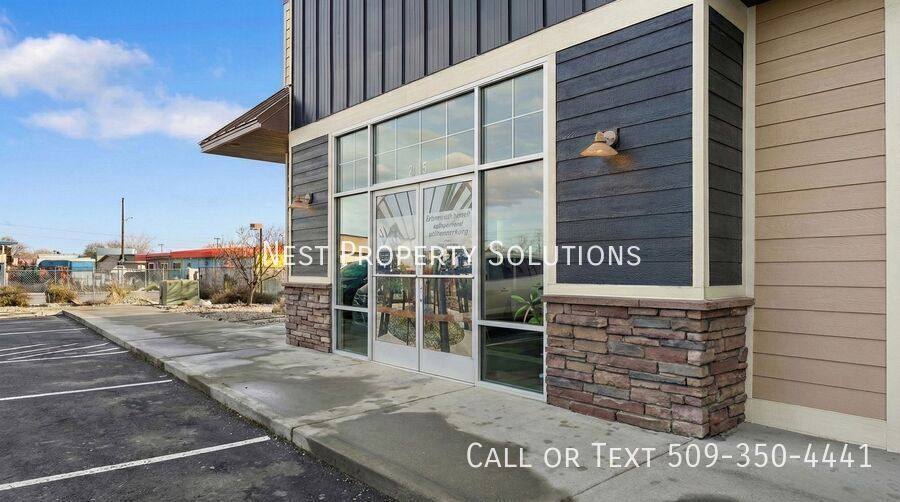 Apartment for rent at 2323 W Broadway Ave #1, Moses Lake, WA 98837