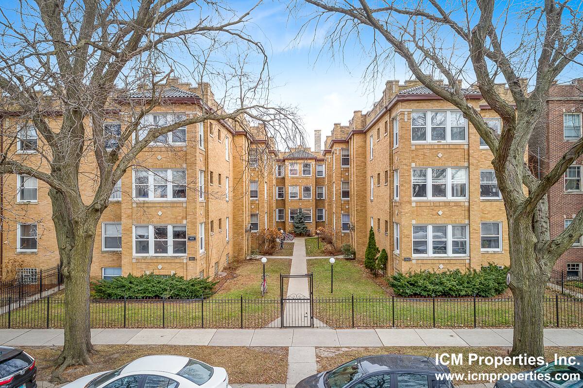 Apartment for rent at 5045 N Damen Ave #GE, Chicago, IL 60625