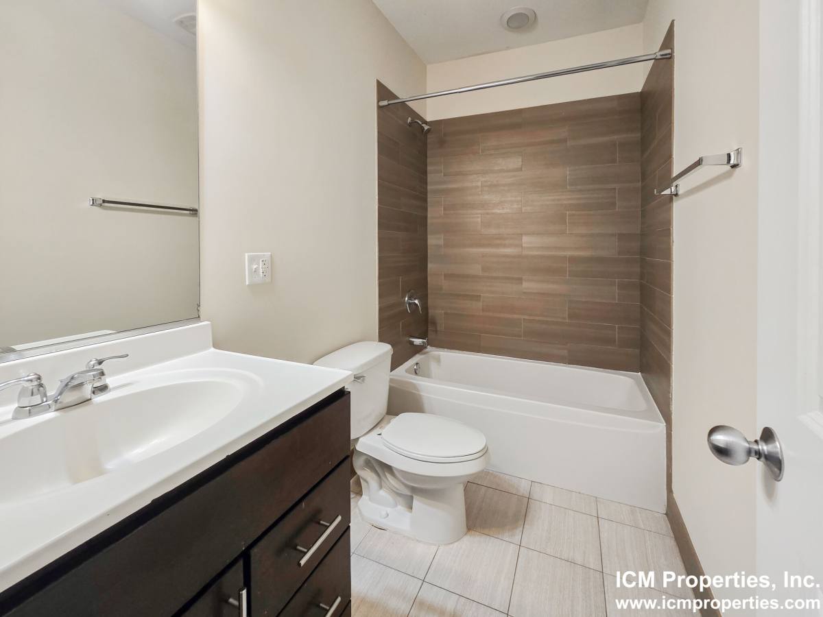 Apartment for rent at 4651 N Wolcott Ave #G, Chicago, IL 60640