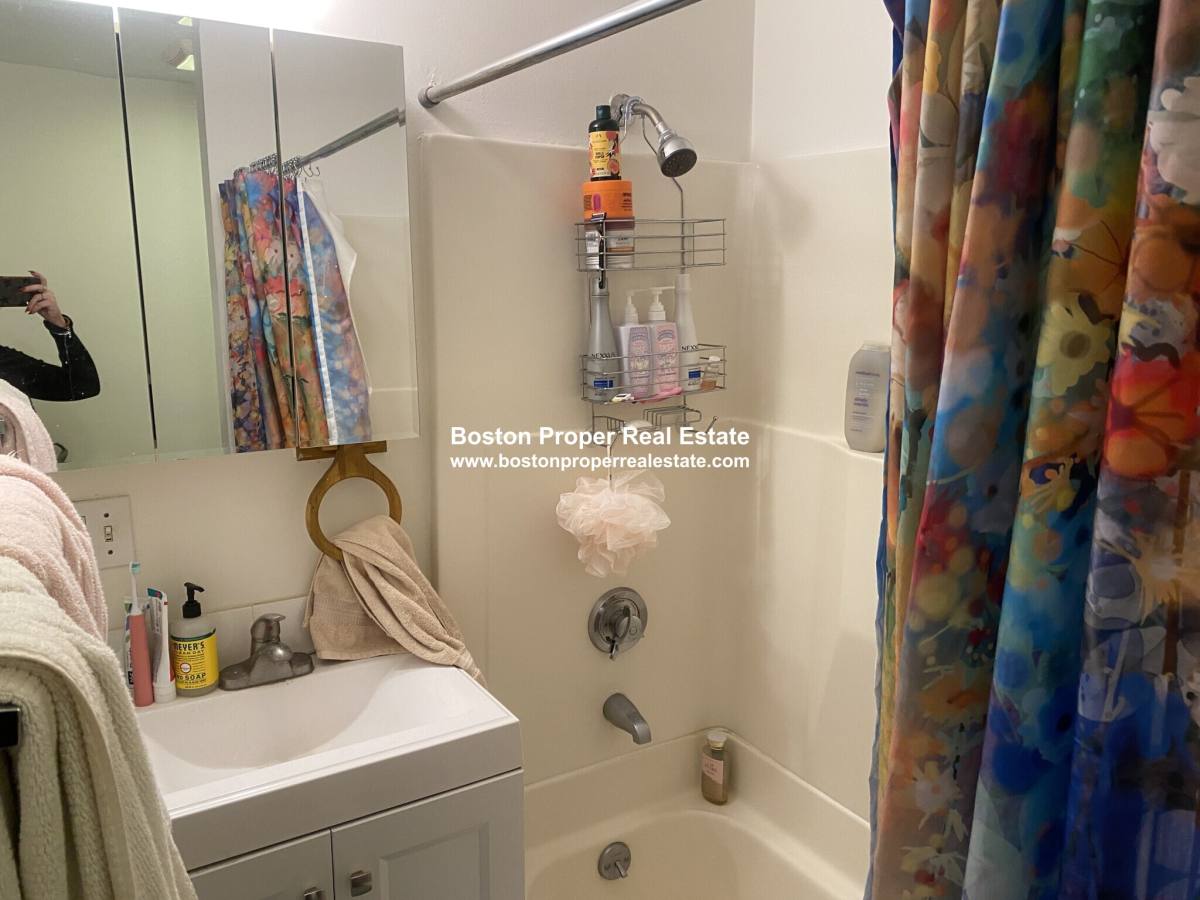 Apartment for rent at 70 Joy St #2, Boston, MA 02114