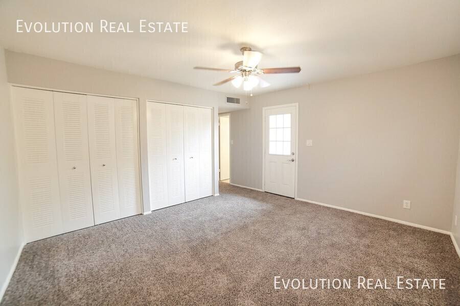 House for rent at 2521 S Kachina Circle, Tempe, AZ 85282