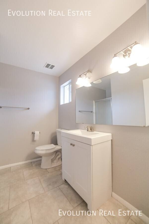 House for rent at 2521 S Kachina Circle, Tempe, AZ 85282