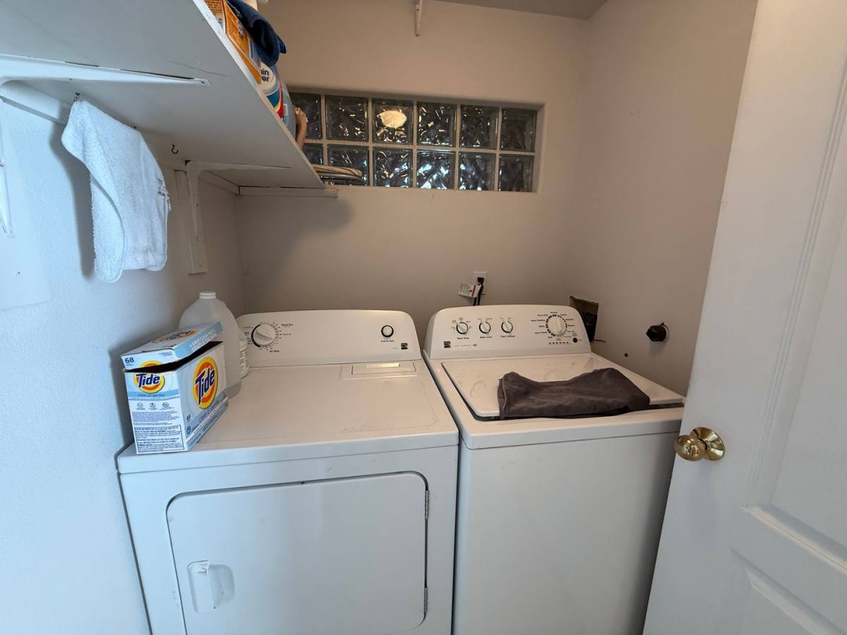 House for rent at 20997 Spinnaker St, Bend, OR 97701