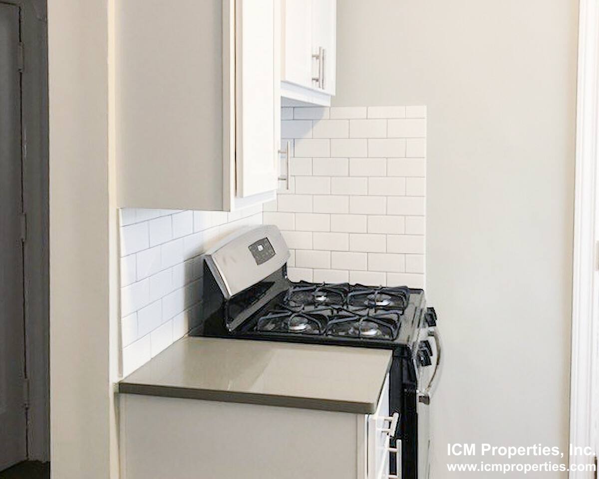 Apartment for rent at 5045 N Damen Ave #1W, Chicago, IL 60625