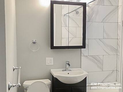 Apartment for rent at 5045 N Damen Ave #1W, Chicago, IL 60625
