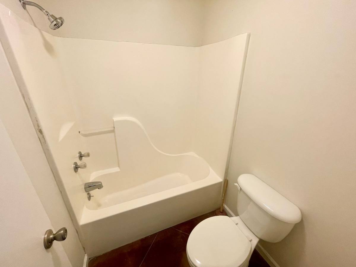 Apartment for rent at 1529 Oak St, Flowood, MS 39232