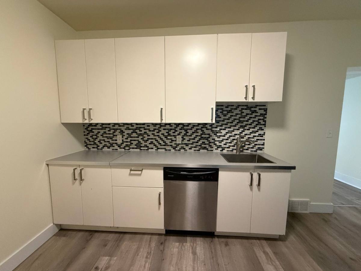Apartment for rent at 519 E 9th Ave, Homestead, PA 15120