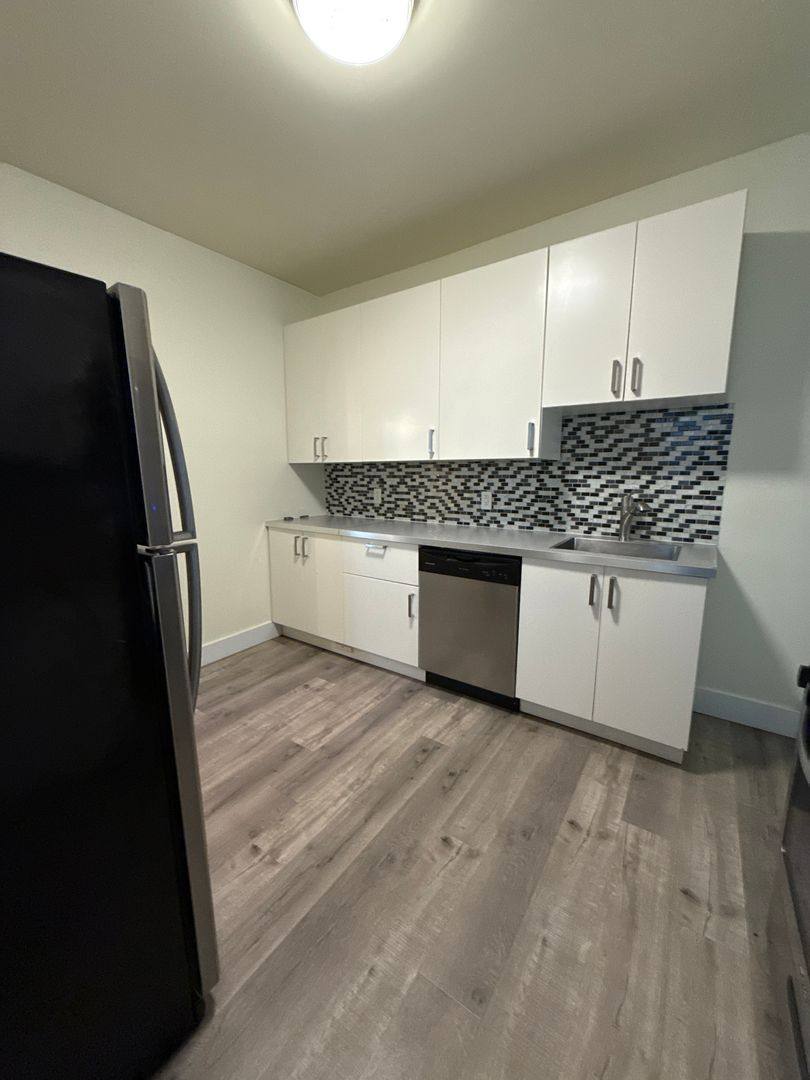 Apartment for rent at 519 E 9th Ave, Homestead, PA 15120