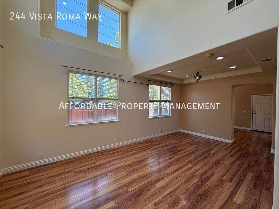 Townhouse for rent at 244 Vista Roma Way, San Jose, CA 95136