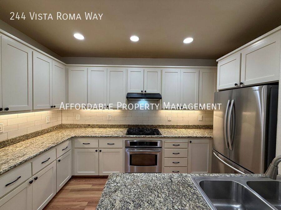 Townhouse for rent at 244 Vista Roma Way, San Jose, CA 95136