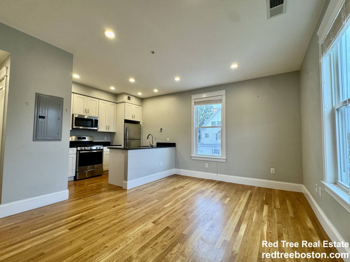 House for rent at 405 S Huntington Ave #2R, Jamaica Plain, MA 02130