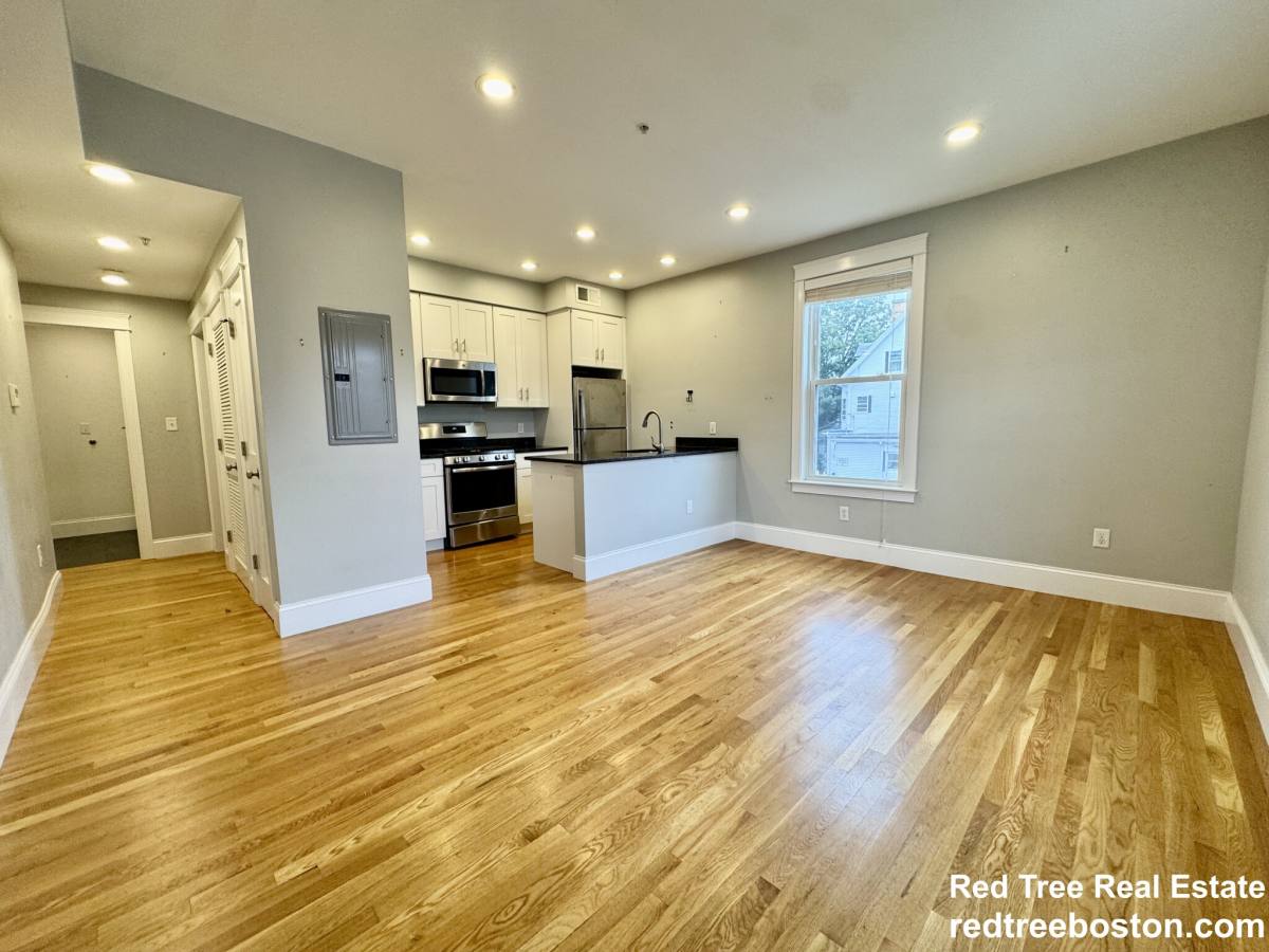 House for rent at 405 S Huntington Ave #2R, Jamaica Plain, MA 02130