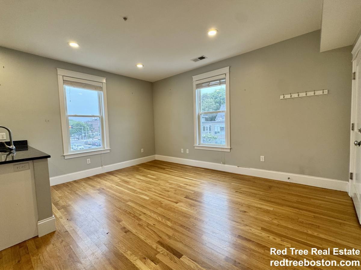 House for rent at 405 S Huntington Ave #2R, Jamaica Plain, MA 02130