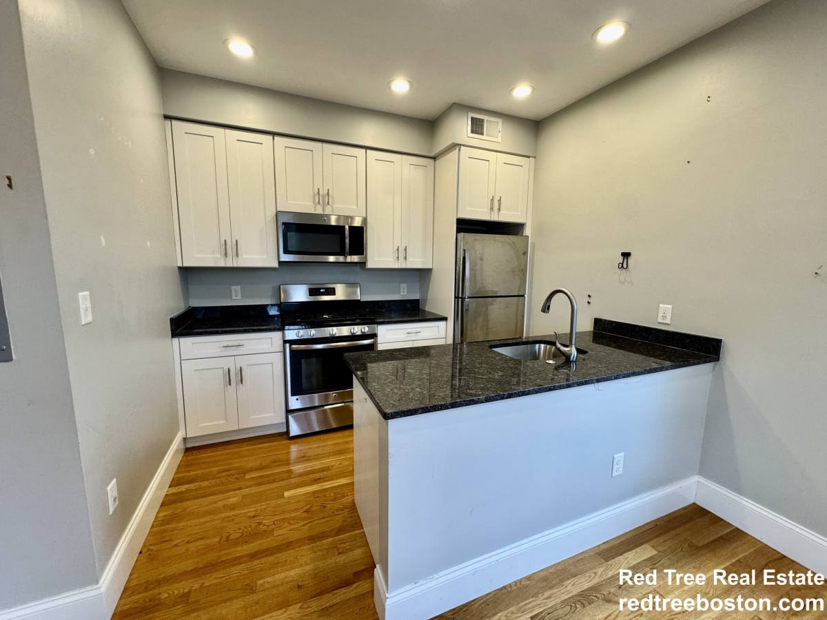 House for rent at 405 S Huntington Ave #2R, Jamaica Plain, MA 02130