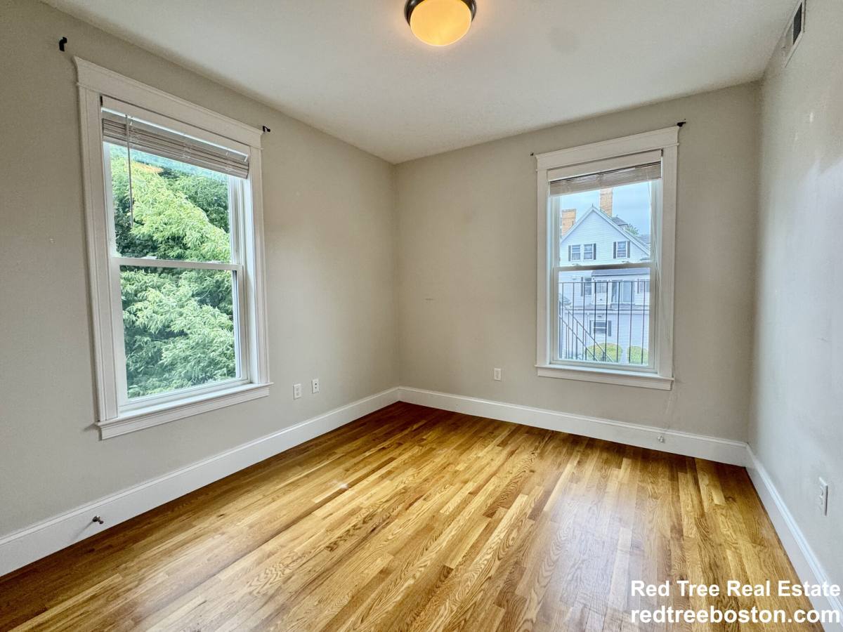 House for rent at 405 S Huntington Ave #2R, Jamaica Plain, MA 02130