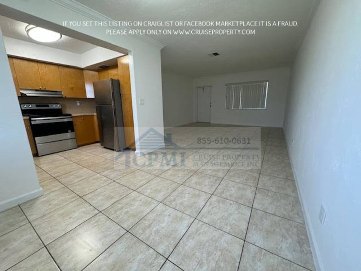 Apartment for rent at 555 S Luna Court, Hollywood, FL 33021