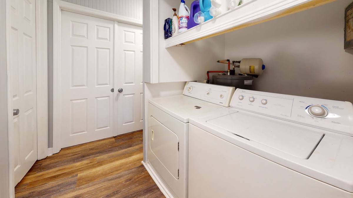 Apartment for rent at 1620 Redcoat Dr, Charlotte, NC 28211