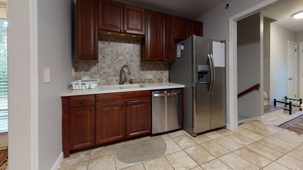 Apartment for rent at 1620 Redcoat Dr, Charlotte, NC 28211