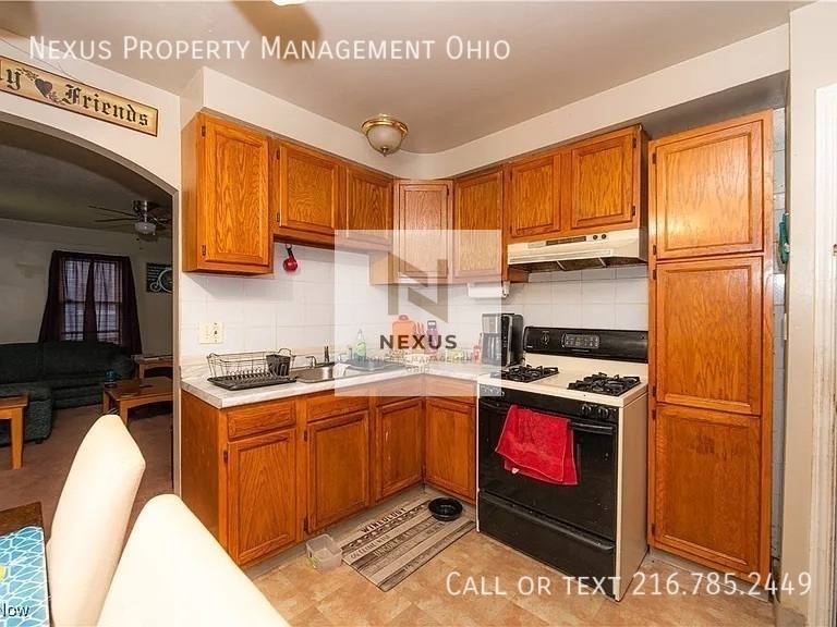 House for rent at 4381 E 175th St, Cleveland, OH 44128