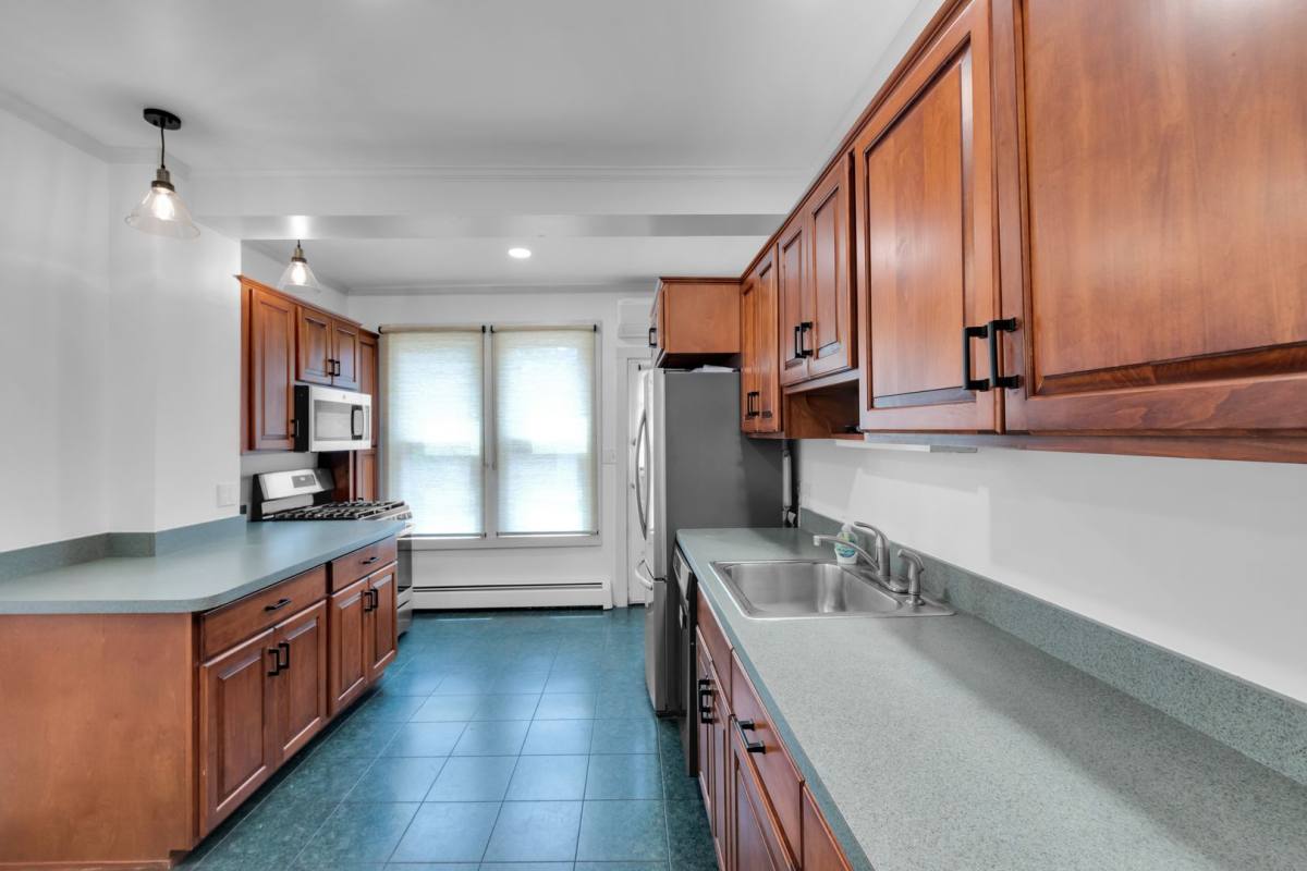 House for rent at 42 E Wall St, Bethlehem, PA 18018