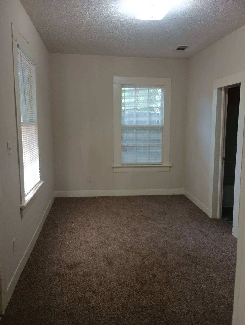 Apartment for rent at 2703 17th Ave, Columbus, GA 31901