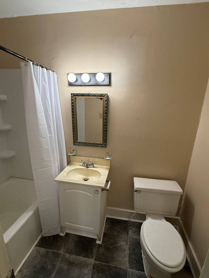 Apartment for rent at 2703 17th Ave, Columbus, GA 31901