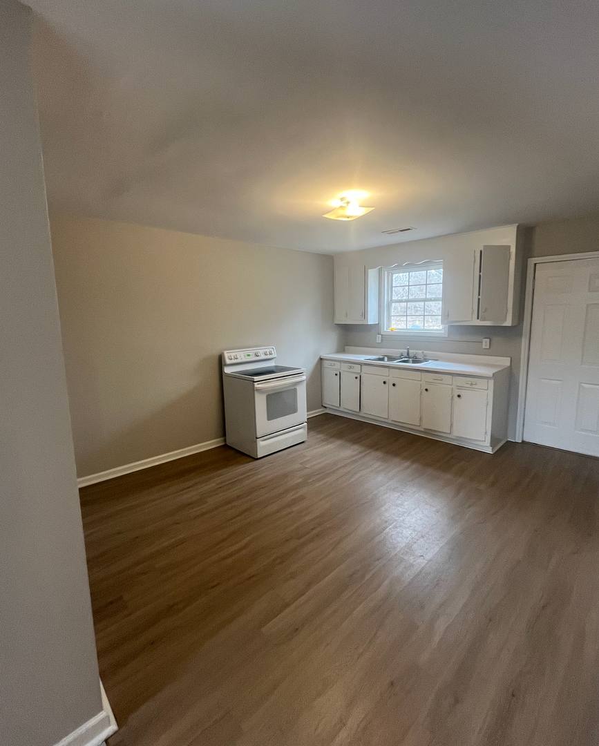 Apartment for rent at 727 S Main St, Woodruff, SC 29388