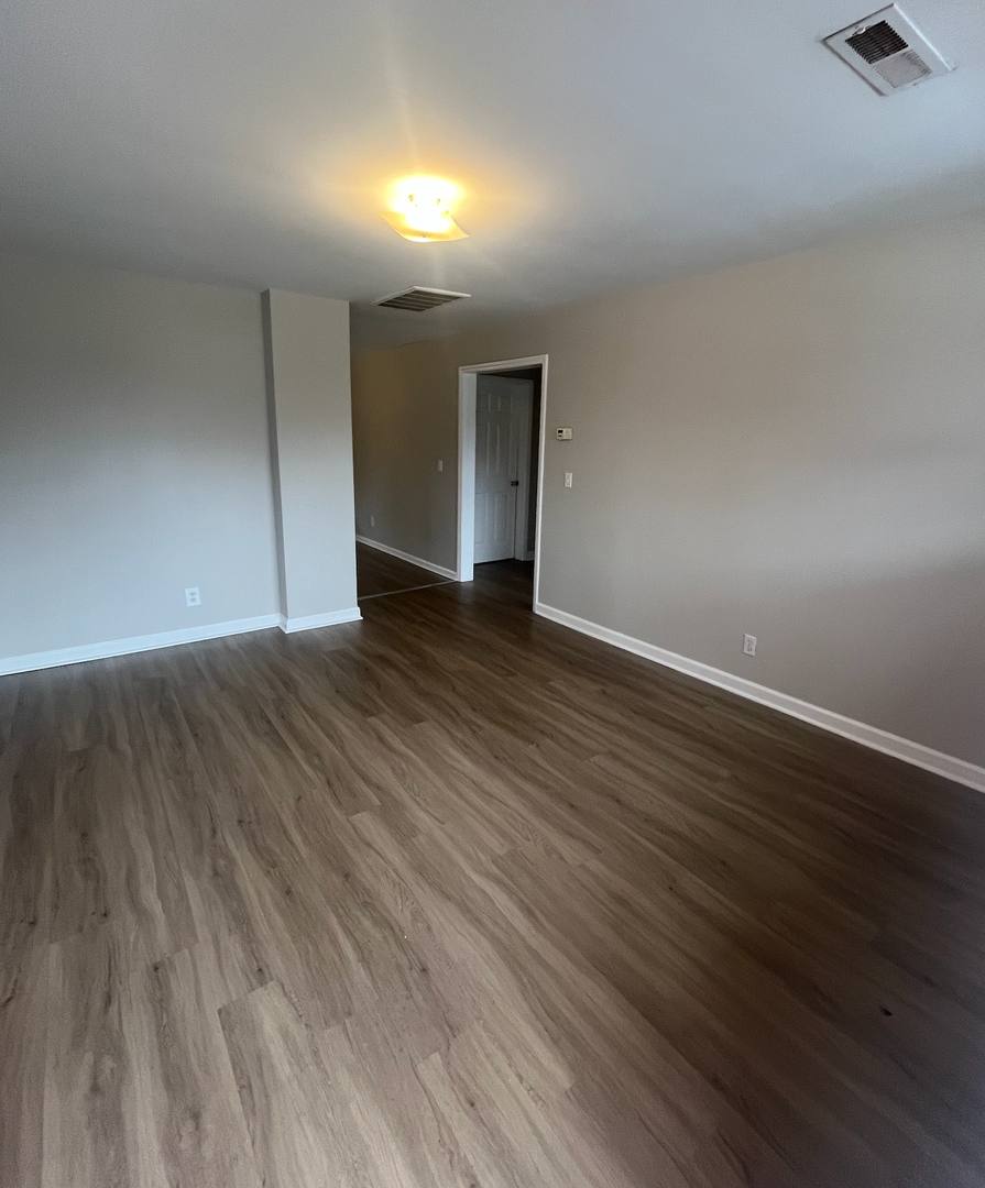 Apartment for rent at 727 S Main St, Woodruff, SC 29388