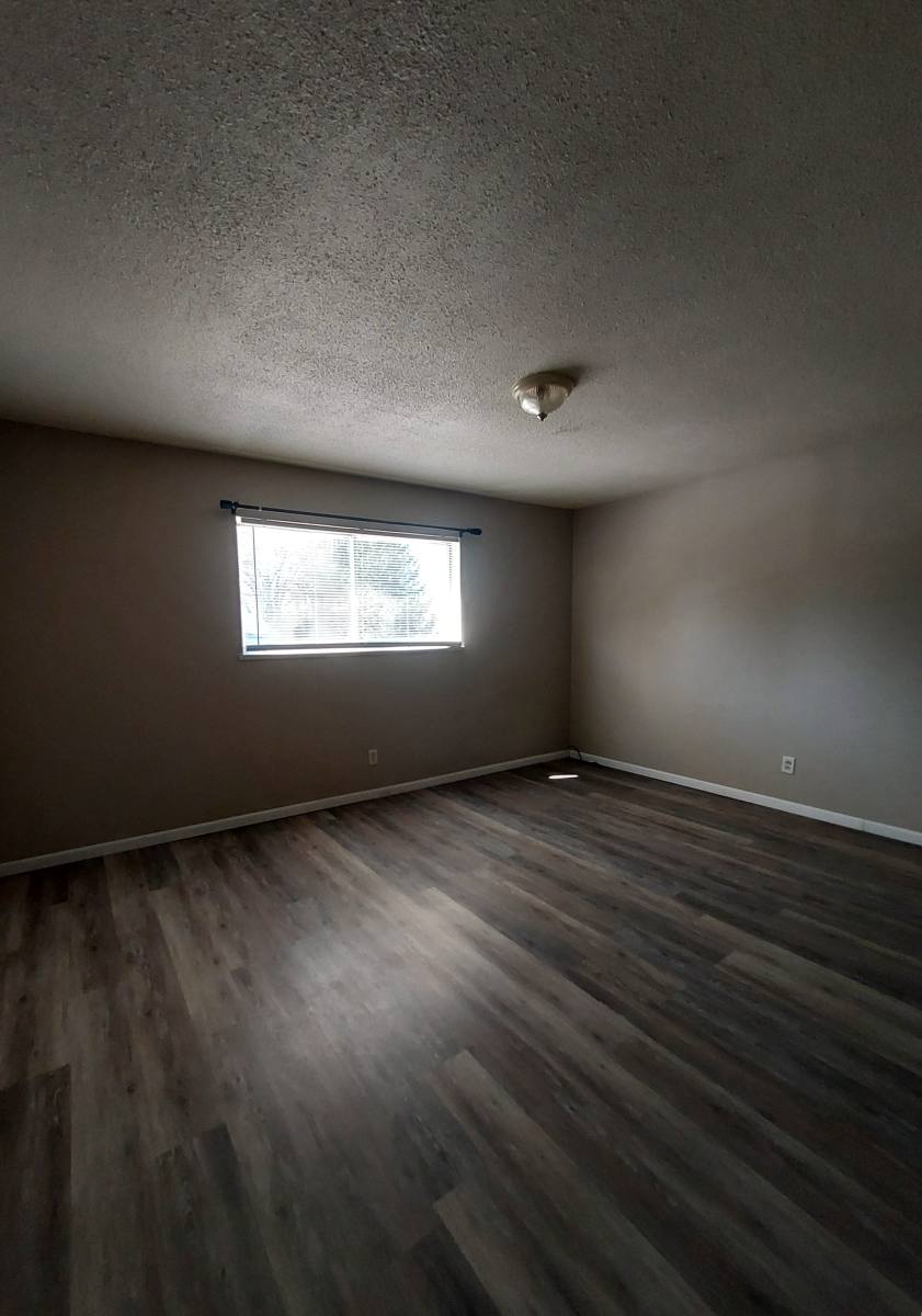Apartment for rent at 47 Spring St #C, Newark, OH 43055