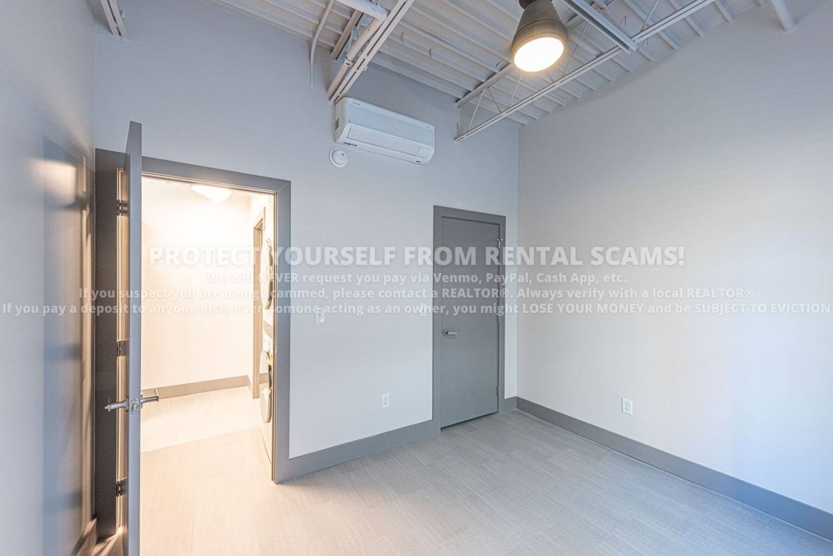 Apartment for rent at 315 N Eureka Alley #3, Fayetteville, AR 72701