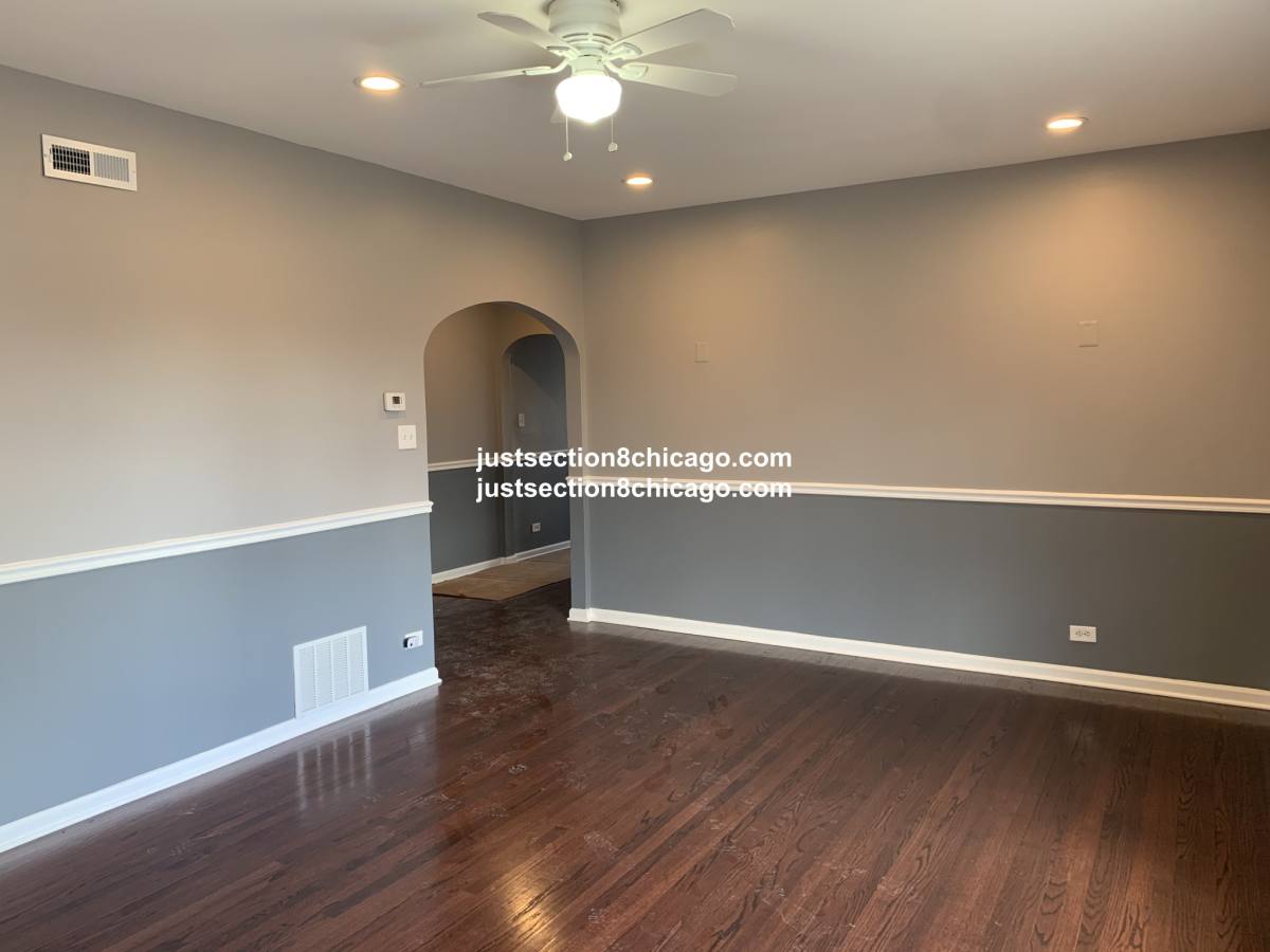Apartment for rent at 6806 S Union #3B, Chicago, IL 60621