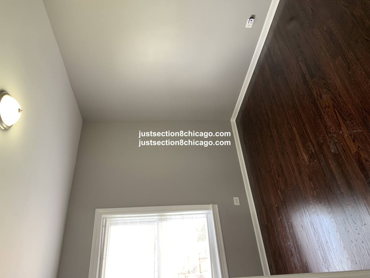 Apartment for rent at 6806 S Union #3B, Chicago, IL 60621
