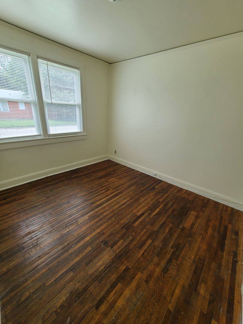 Apartment for rent at 1909-1913 N Madison, Junction City, KS 66441