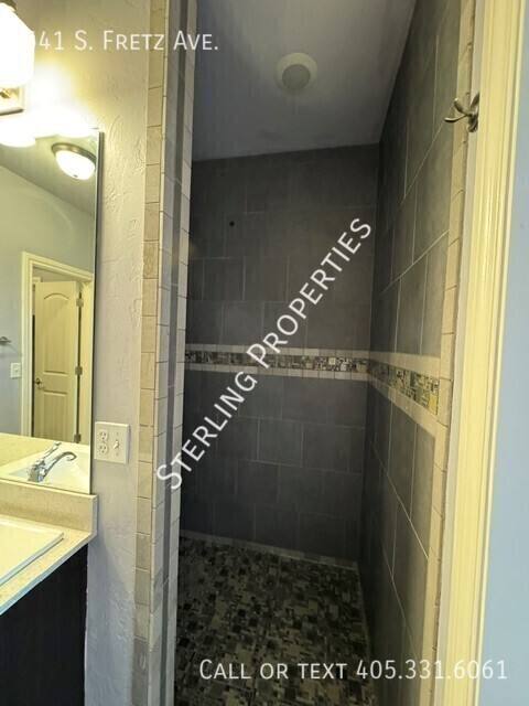 Townhouse for rent at 541 S Fretz Ave, Edmond, OK 73003
