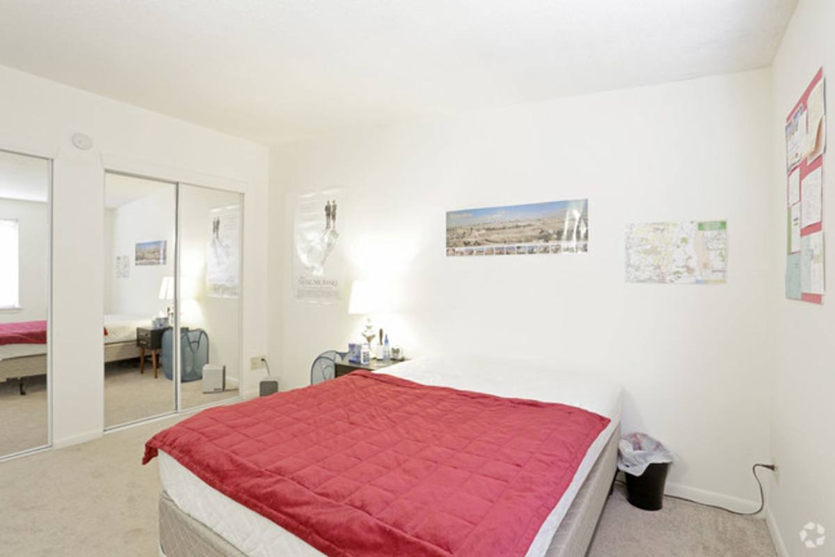 Apartment for rent at 1402 N McKinley Ave, Champaign, IL 61821