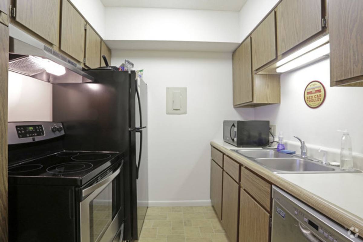 Apartment for rent at 1402 N McKinley Ave, Champaign, IL 61821
