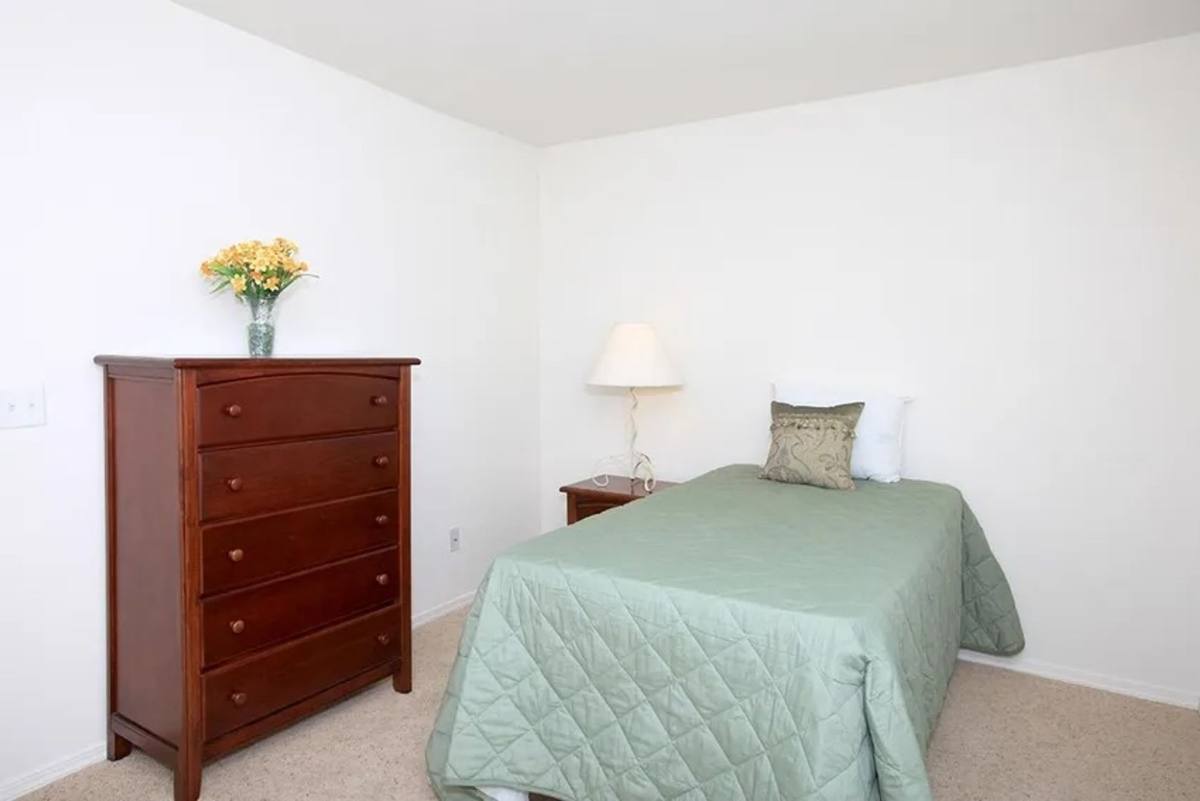 Apartment for rent at 8755 N Chestnut Ave, Fresno, CA 93720