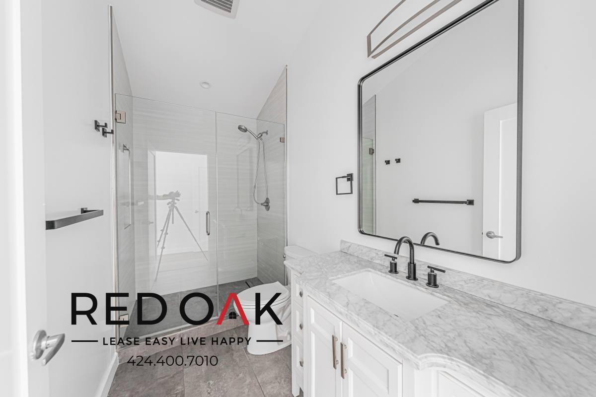Condo for rent at 11028 Califa St, North Hollywood, CA 91601