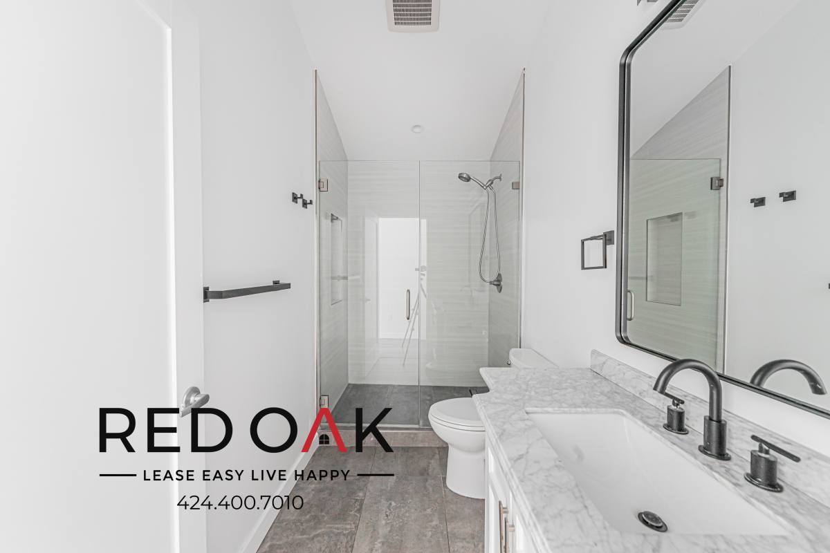 Condo for rent at 11028 Califa St, North Hollywood, CA 91601