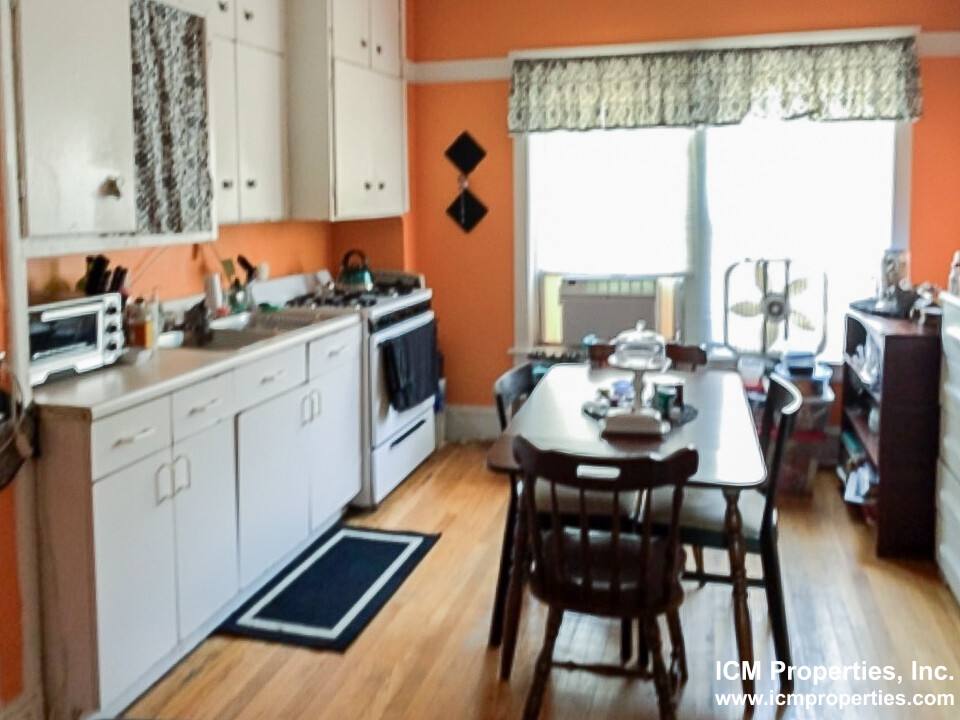 Apartment for rent at 1825 W Foster Ave #3, Chicago, IL 60640