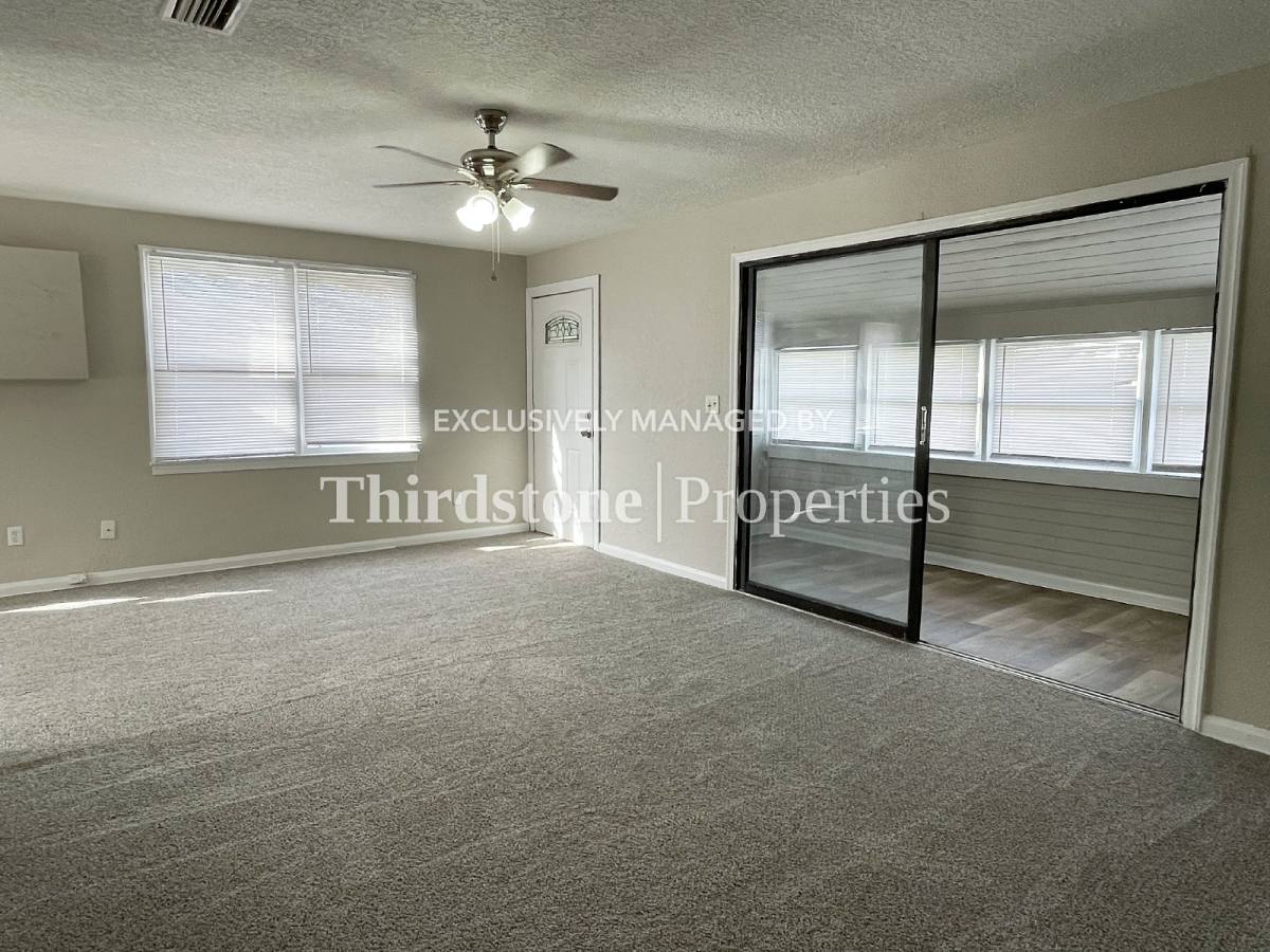 Apartment for rent at 318 E 19th St, Jacksonville, FL 32206