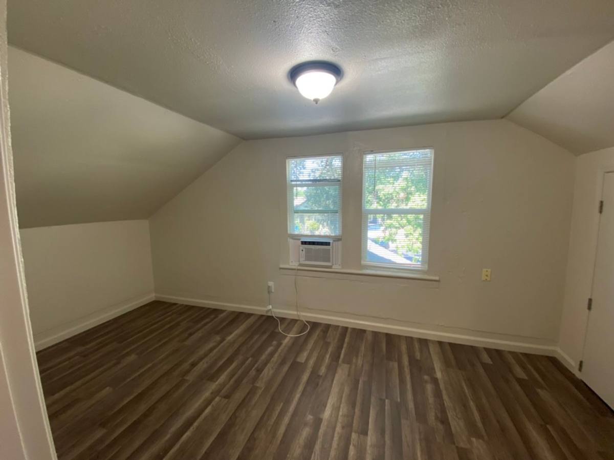 Apartment for rent at 150 Burney St, Modesto, CA 95354