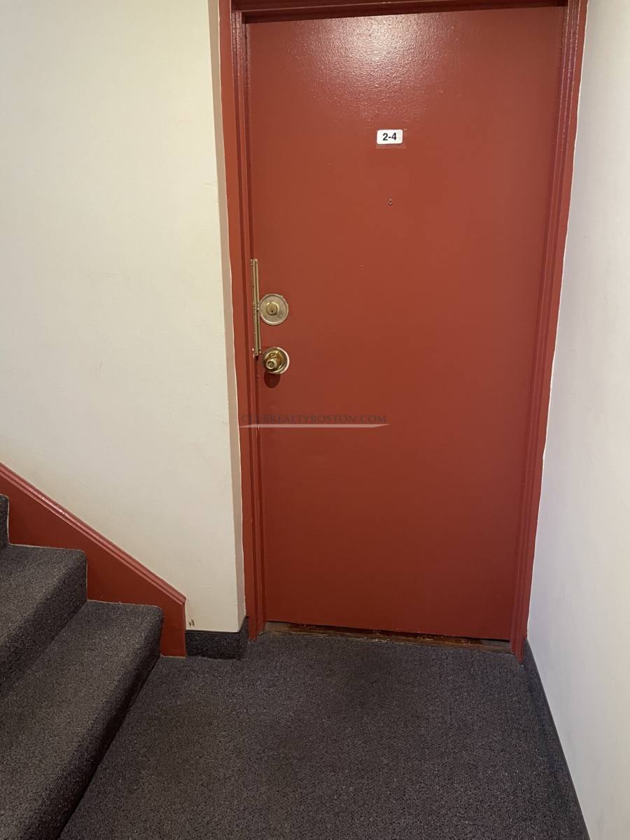 Apartment for rent at 14 Riverside St #3, Watertown, MA 02472