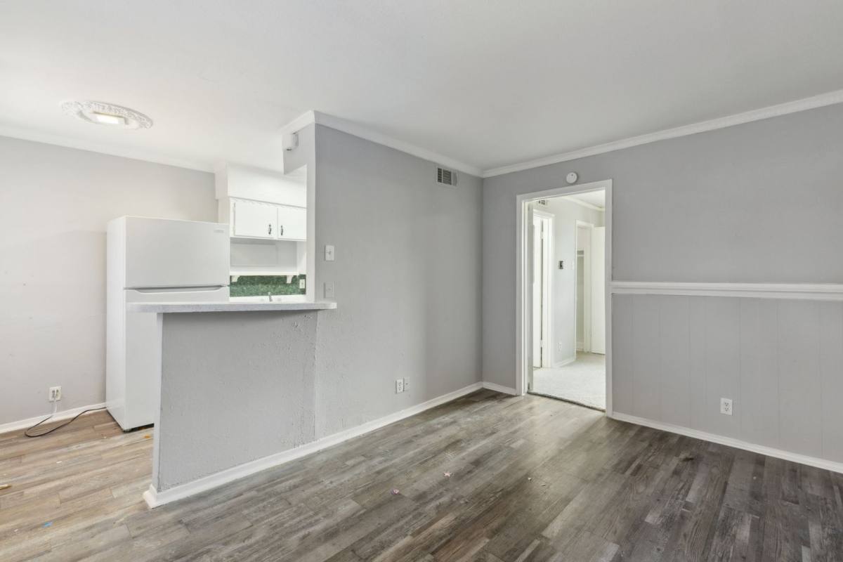 Apartment for rent at 308 E 8th St #102, Dallas, TX 75203